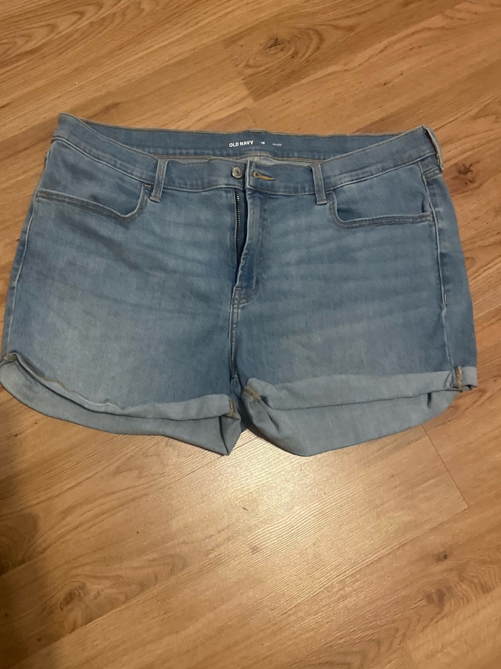 Old navy Light Blue Denim  Women’s Shorts size 16 midrise